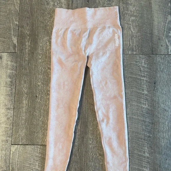 Women’s Gymshark Light Pink Adapt Leggings Size Small - Picture 5 of 7